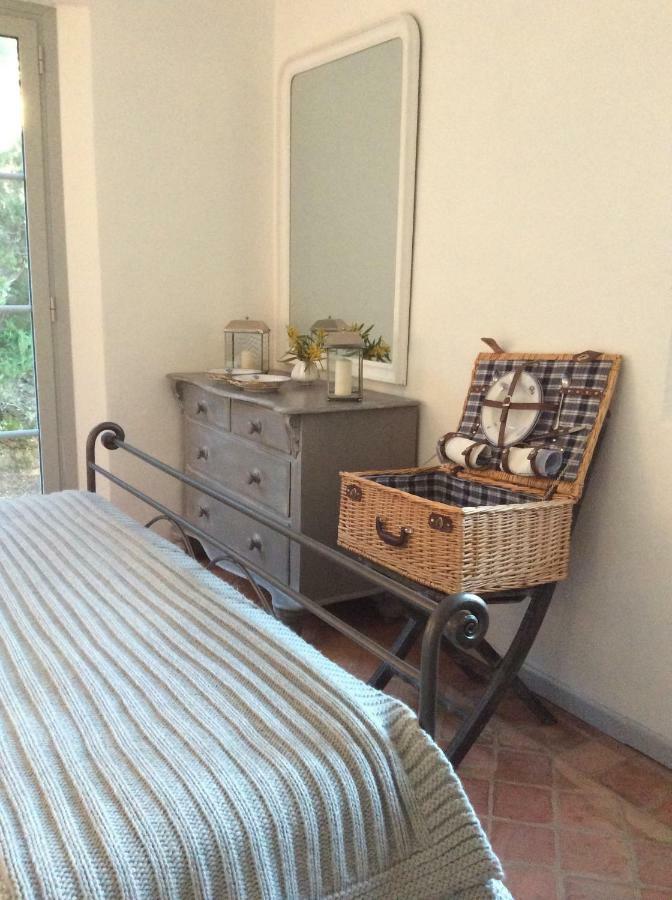 Le Mas Amore Bed & Breakfast กาสแซ็ง ภายนอก รูปภาพ