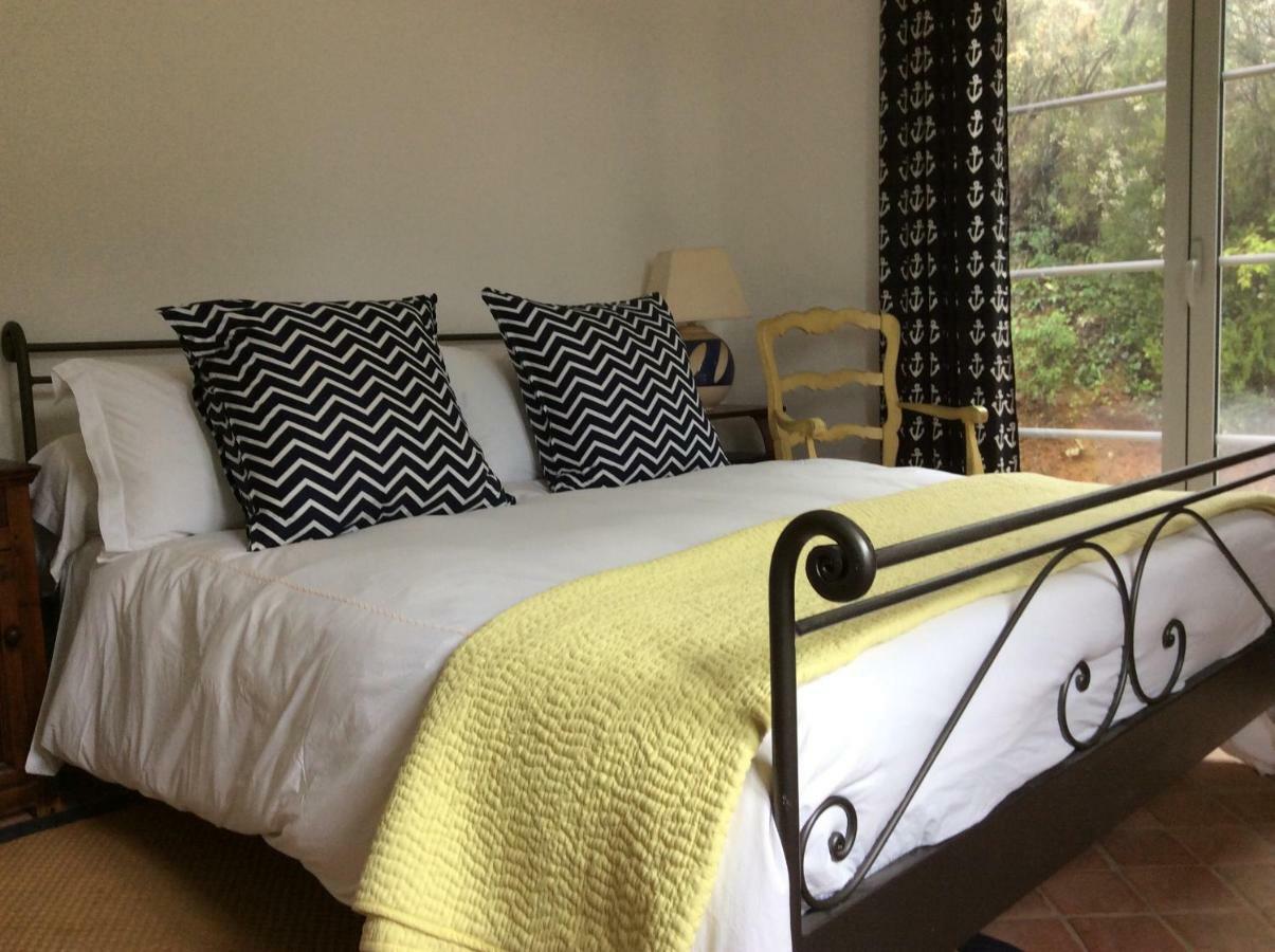 Le Mas Amore Bed & Breakfast กาสแซ็ง ภายนอก รูปภาพ